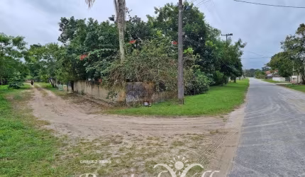 TERRENO DE ESQUINA NO BALNEÁRIO PONTAL DO SUL EM PONTAL DO PARANÁ/PR