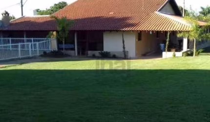 Rancho com 3 dormitórios, 289 m² - venda por R$ 850.000 ou aluguel por R$ 4.175/mês - Monte Castelo - Guapiaçu/SP