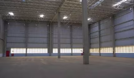 Galpão logístico 1.563m² e 02 docas CL CASTELO BRANCO