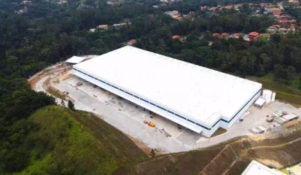 Galpão Logístico Industrial 4.965m² 09 docas Santana de Parnaíba Rodovia Castelo Branco