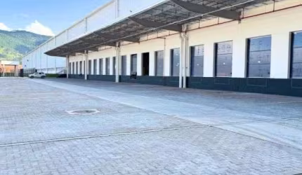 Galpão logístico Crossdocking 55.572m² 82 docas PARQUE LOGÍSTICO EXTREMA FERNÃO DIAS