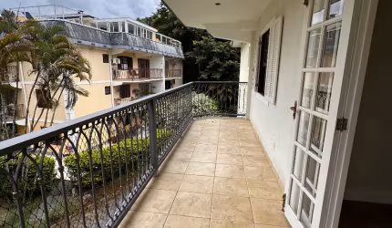 Excelente cobertura, pronta para morar.