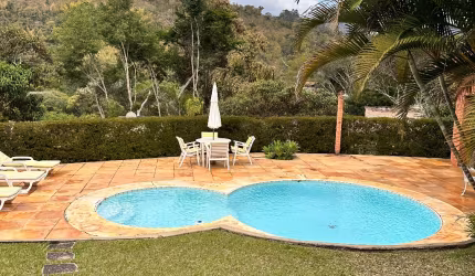 Casa à venda com 3 quartos, 300m2 - Cuiabá, Petrópolis/Rj