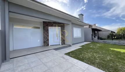 Casa Nova próxima ao mar com 3 dormitórios em Nova Tramandaí