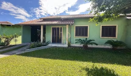 Casa a venda em Nova Tramandaí próxima ao mar!