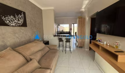 Excelente casa no Jardim Maria Alice