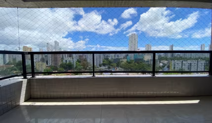 Apartamento em Casa Forte 205m² | 4 suítes | 6 banheiros | 2 vagas cobertas