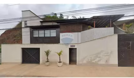 'Luxo e Conforto: Bela casa em São José'
