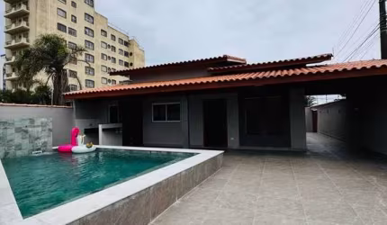 Casa à venda em Mongaguá/SP