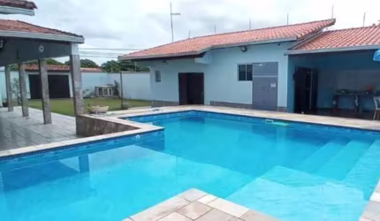 MARAVILHOSO IMÓVEL NA PRAIA!