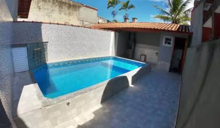 Casa à venda em Mongaguá/SP