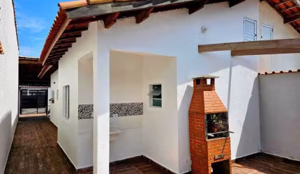 Linda Casa Bairro Gaivota/Itanhaem