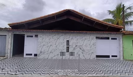 Casa à venda em Mongaguá/SP