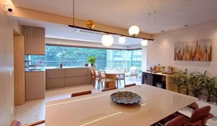 Apartamento mobiliado 161m2 com 3 suítes e 2 vagas perto do Ibirapuera Moema / Vila Clementino