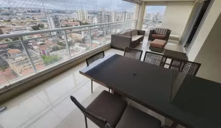 Imóvel para venda possui 237 metros quadrados com 4 quartos em Ipiranga - São Paulo - SP