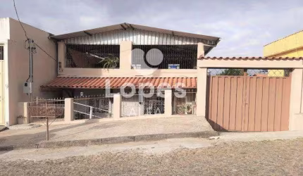 Casa Acolhedora com 3 Dormitórios, Um Suíte, Varanda, Quintal e Terraço no bairro São Pedro em Barbacena MG