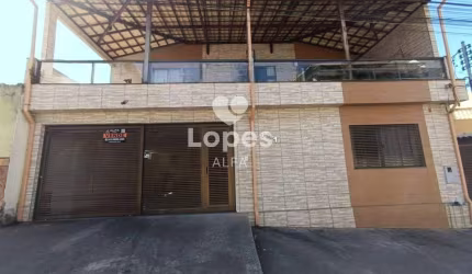 Casa com 4 quartos à venda em São José