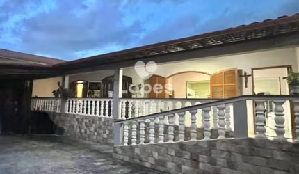 Ótima Oportunidade: Casa Espaçosa com 4 quartos no bairro Nova Suíça