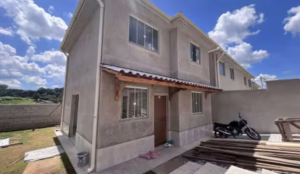 Casa Duplex á venda, no bairro de Fátima!