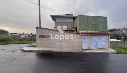 Seu Novo Lar dos Sonhos: Segurança, Conforto e Lazer Completo!