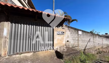 Oportunidade no São Pedro – Casa com Terreno Amplo e Potencial de Construção!
