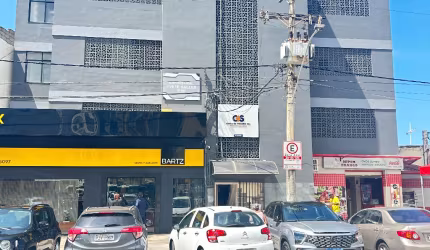 Cj Comercial R$ 350.000 venda 134 m2 com 4 salas 3 banheiros em Pituba - Salvador - BA
