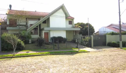 Casa de alto padrão, à venda no Bairro São José - São Leopoldo