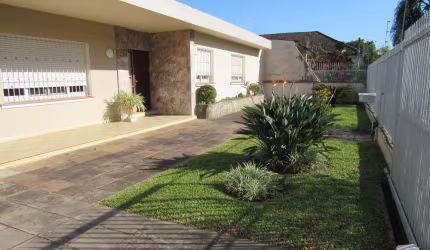 Casa residencial ou comercial, à venda. Centro de São Leopoldo