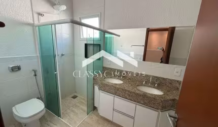 Casa em condomínio fechado com 3 quartos para alugar no Jardim Inconfidência, Uberlândia  por R$ 7.500