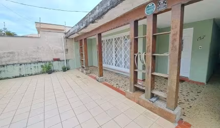 Casa Isolada 3 Dormitórios 4 Vagas de garagem / Flórida - Praia Grande - SP
