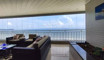 Enorme apartamento frente mar e mobiliado