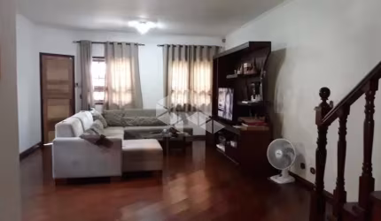 Sobrado à venda no Jaçanã com 3 dormitórios.
