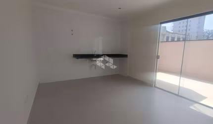 Apartamento à Venda na Vila Nivi com 3 Dormitórios.