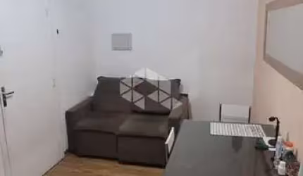 Apartamento no Jardim São Paulo com 2 dormitórios e 1 vaga