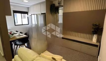 Apartamento no Parque Peruche com 2 dormitórios.