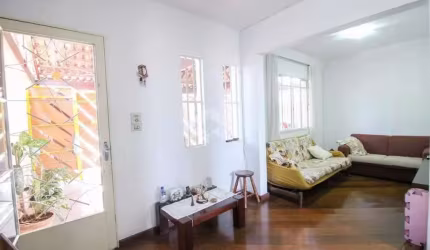 Casa na Parada Inglesa com 4 dormitórios e 3 vagas