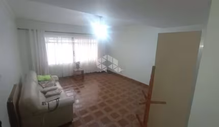 Sobrado no Carandiru com 4 dormitórios e 3 vagas