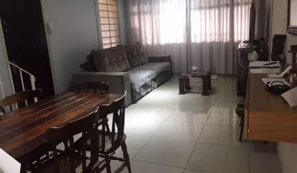 Sobrado à venda na Vila Isolina Mazzei com 3 dormitórios, quintal e churrasqueira