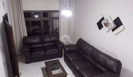 Sobrado  na Vila Paulicéia com 2 dormitórios e 2 vagas de garagem.