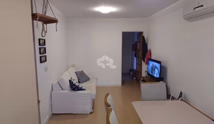 Apartamento a venda com 2 dormitórios e 2 vagas - Vila Leonor.