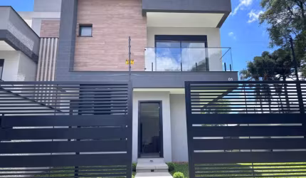 ESQUINA COM FINO ACABAMENTO NO AGUA VERDE PRONTA PARA MORAR