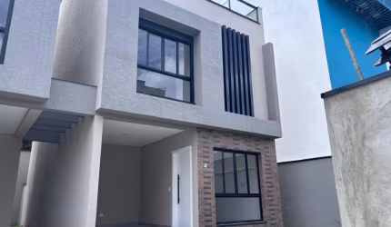 INTERNO COM AMPLO TERRENO E EXCELENTE LOCALIZAÇÃO