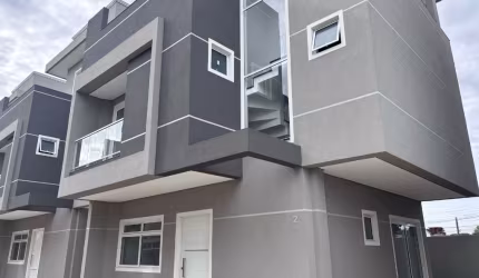 SOBRADOS DE ALTO PADRÃO COM ACABAMENTO IMPECÁVEL NO BAIRRO ALTO