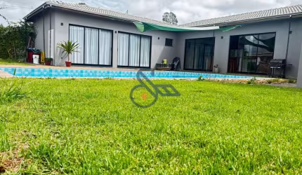 Casa à venda no bairro Residencial Parque Laguna I - Botucatu/SP