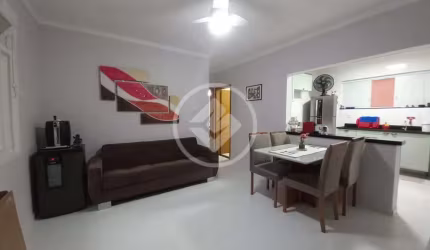 Apartamento á 2,5 quadras da praia codigo: 72409