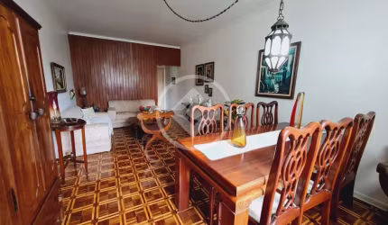 Apartamento espaçoso a 02 quadras da praia ideal para modernização na Pompeia em Santos codigo: 69053