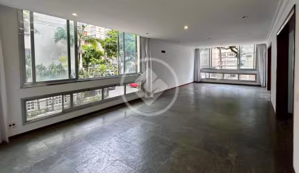 Espaçoso Apartamento de Frente, Quadra Mar no Canal 3 codigo: 109281