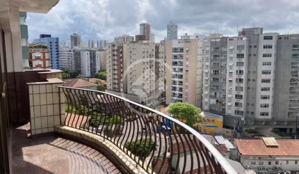 Espaçoso Apartamento a venda na Ponta da Praia codigo: 102007