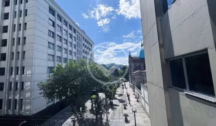 Sala Comercial de Frente no Centro de Santos codigo: 118395
