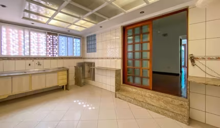 Casa com 3 quartos à venda na Rua Dráusio, 268, Paulicéia, São Bernardo do Campo, 338 m2 por R$ 600.000